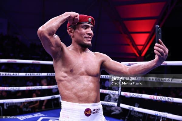 Муроджон Аҳмадалиев, Лазизбек Муллажонов ва Абдумалик Халаков навбатдаги жангларини Тошкентда ўтказади!