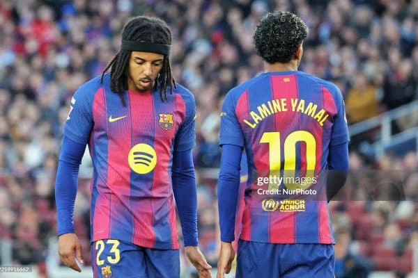 "Барса" ўйинчисини сотмоқчи, "Челси" асосий даъвогар