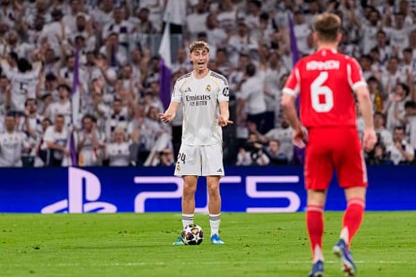 Собиқ ҳакам: "Бавария"нинг голи қоида бўйича тўғри ҳисобланди"