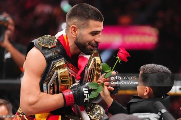 Илия Топурия ҳақида ҳужжатли сериал суратга олинди