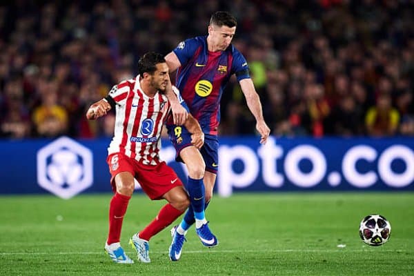 Роберт Левандовски ёзда эркин агент сифатида кетиши мумкин