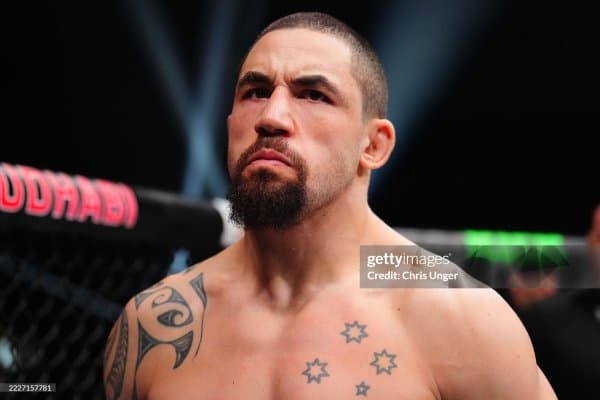 Роберт Уиттакернинг кейинги рақиби Магомед Анкалаевми?