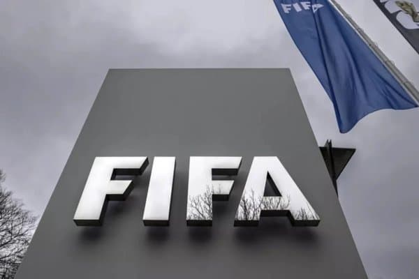 ФИФА Осиё термасини футболдан четлатиш билан таҳдид қилди
