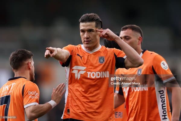 Туркия Суперлигаси. "Истанбул Башакшеҳир" йирик ғалабани қўлга киритди. Элдор Шомуродовдан дубль 