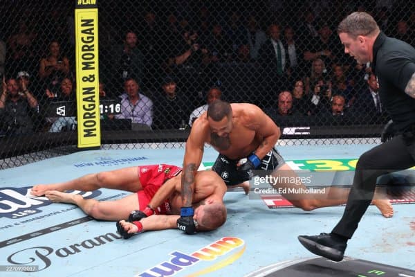 UFC да янги чемпион пайдо бўлди! 