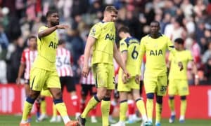 Yetakchi futbolchilar inqirozdagi jamoani yarim yo‘lda tashlab ketmoqchi