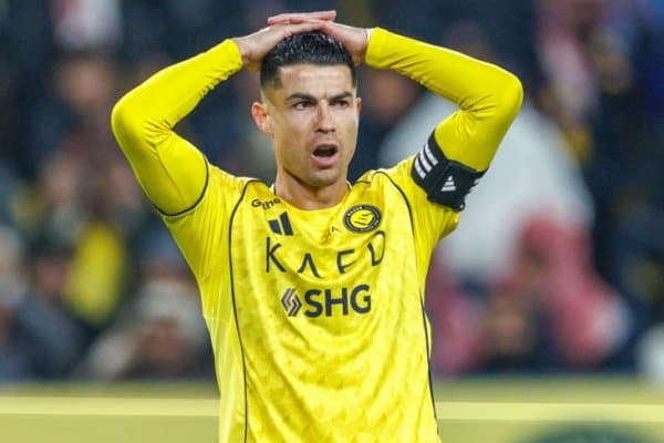 Роналду бўлди, футболни тугат!