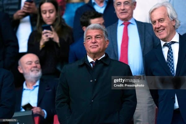 Лапорта ҳакамликдан норози: УЕФА раҳбарига шахсан ўзи қўнғироқ қилди