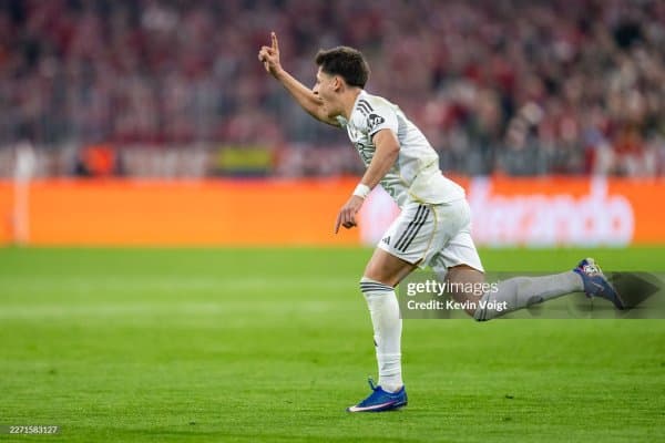 Arda Gyularga Angliya grandi qiziqmoqda