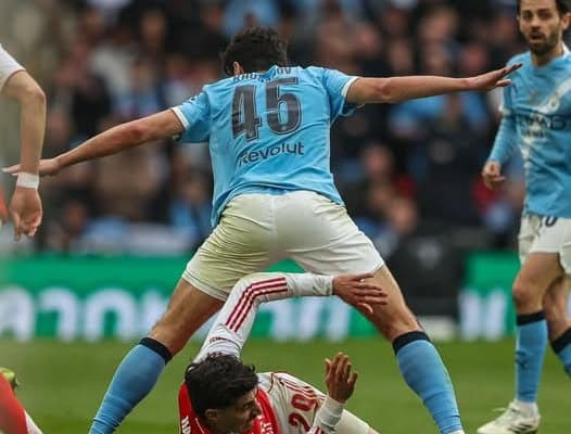 Чемпионлик жангида “Арсенал”ни тўхтатиш яна Ҳусановга топширилади