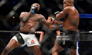 UFC ning sirlari ochildi: Jon Jons va Daniel Kormye o‘zaro janglarda qancha pul ishlagan?