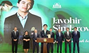 Жавохир Синдаров торжественно встречен в Ташкенте