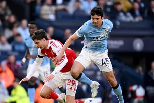 Ҳакам: Ҳусановга қизил карточка кўрсатиш керак эди!