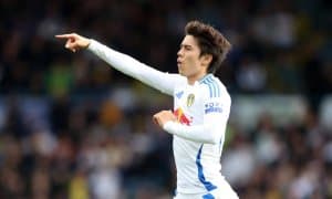 Manchesterliklar osiyolik futbolchini oladi