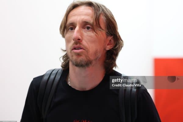 А Серия. "Милан" — "Ювентус": Асосий таркиблар билан танишинг