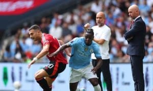 Manchesterdan 12 futbolchi ketadi