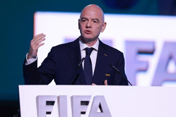 Инфантинонинг Исроил ва Фаластинни яраштиришга уриниши ортидан ФИФА конгрессида можаро келиб чиқди