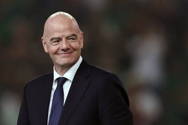 Инфантино: “Агар кимдир 2 миллионга финал чиптасини сотиб олса, ўзим унга хот-дог олиб келаман”
