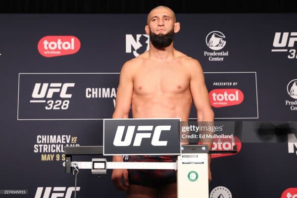 "UFC 328" турнири. Бир нафар жангчи вазн меъёрини бажара олмади, бироқ...