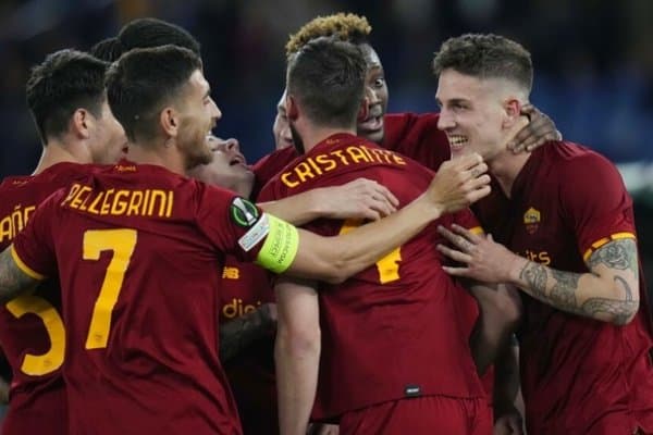 Моуриньо пенальтилар сериясида кимлар тўп тепишини айтди