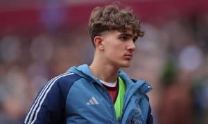 Доуман АПЛ тарихида энг ёш чемпионга айланди