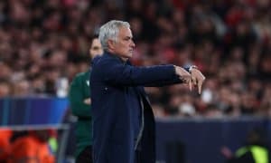 Моуриньо “Реал”да тўққиз футболчи тақдирини ҳал қилади