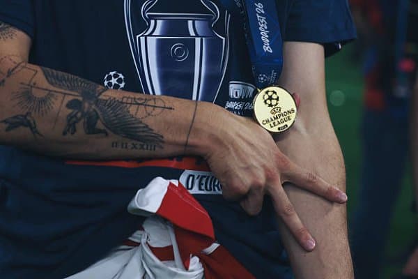 Хвича: "Бу ҳиссиётларни сўз билан ифодалаб бўлмайди"