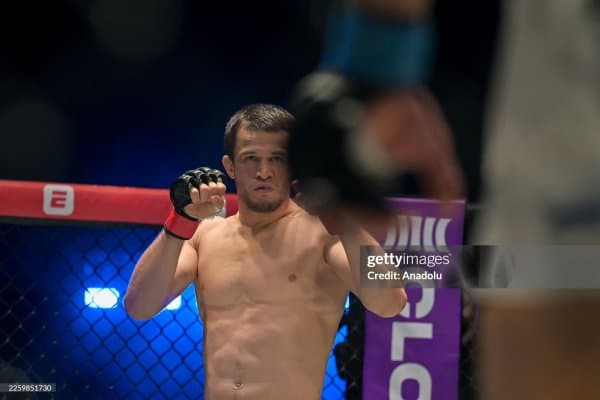 Усмон Нурмагомедов: "Мен UFC га ўтсам, ҳаммаси ўзгаради"