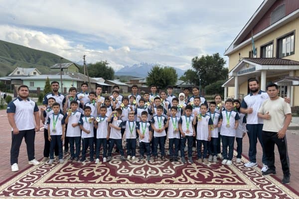 “Muhammadziyo Taekwondo Academy” спортчилари Олмаотадан 40 та медаль билан қайтмоқда
