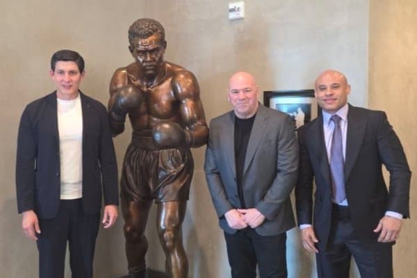 Отабек Умаров UFC Президенти Дана Уайт билан учрашди