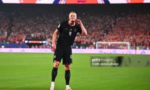 Эрлинг Холанд тарих яратмоқда: 2 ўйинда 4 гол ва янги рекорд