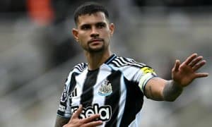 Агентлар суперфутболчигни рақиб жамоага ўтказиб юбормоқчи