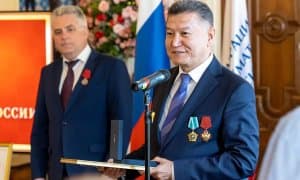 Кирсан Илюмжинов шахмат фаолиятини тўхтатишини маълум қилди