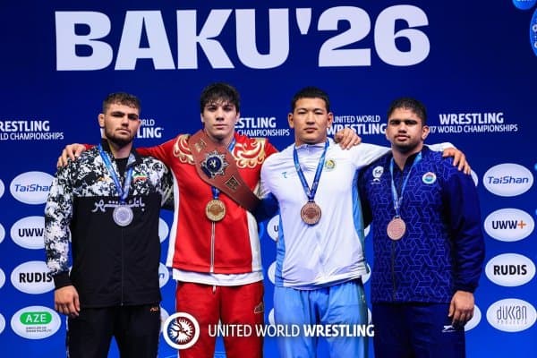 Тўрт нафар курашчимиз жаҳон чемпионатида совриндор бўлди