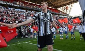 Овора бўлманг! Бу футболчи сотилмайди
