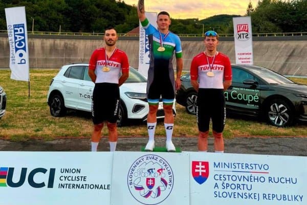 Велопойгачимиз Словакиядаги турнирда 3 та медалга эга чиқди