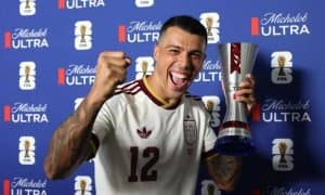 “Барса” зўр футболчи билан алоқа ўрнатди