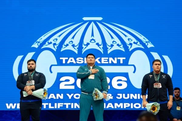 Ёш оғир атлетикачиларимиз Осиё чемпионатини "ёндириб ташлади"