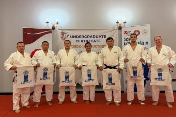 Мураббийларимиз "IJF Academy" курсида малака оширишди