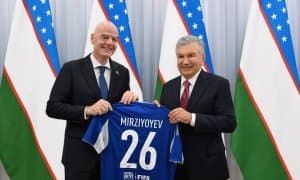 Мирзиёев ФИФА раҳбарини қабул қилди