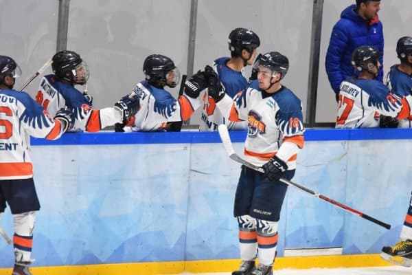 Хоккей. "Семурғ" "Ҳумо"ни тор-мор этди