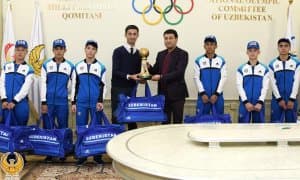 "Сиз ҳам терма жамоа аъзоси эканлигингизни ҳис қилинг". Меҳрибонлик уйлари тарбияланувчилари ўртасида жаҳон чемпионлари тақдирланди