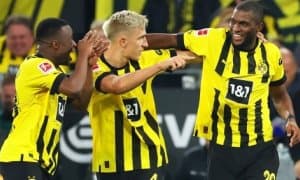 Клуб уч футболчига чиқиш эшигини кўрсатди