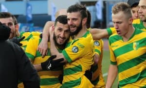 Беларусда футболчилар ўйиндан сўнг бўш трибунага қарата қарсак чалди (фото)