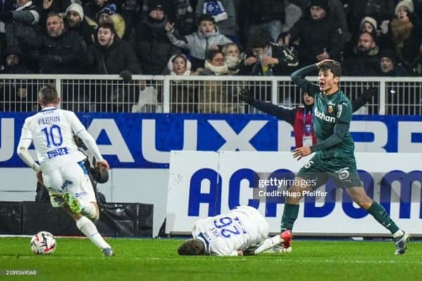 VAR Ҳусановни қутқарган учрашувда Абдуқодирнинг ўйини қандай баҳоланди?