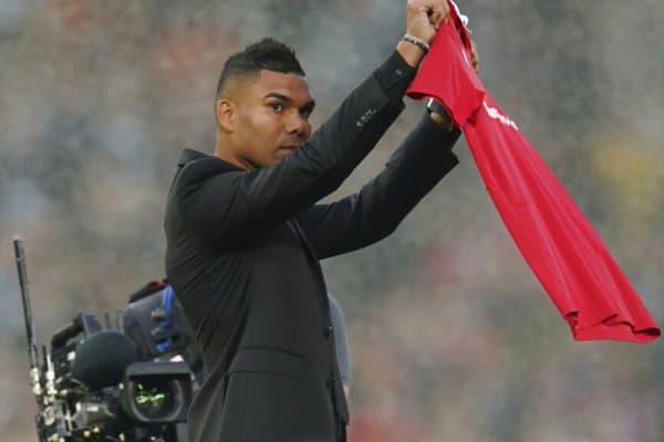 Каземирони “Юнайтед”га ўтишга ким кўндиргани маълум бўлди