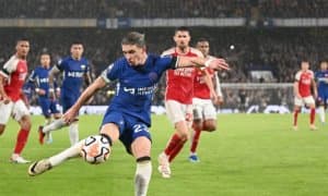 Бу футболчининг ишлари юришиб кетди