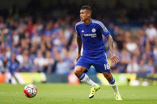 “Челси” яна бир ҳужумчидан қутилди