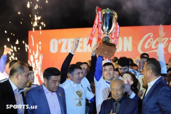 Чемпионликни қалаштириб ташлаган, барча мавсумларда иштирок этган 2 жамоадан бири "Пахтакор"нинг шу пайтгача тўплаган очколари, тўплар фарқи, ўйинлари ва ютуқлари