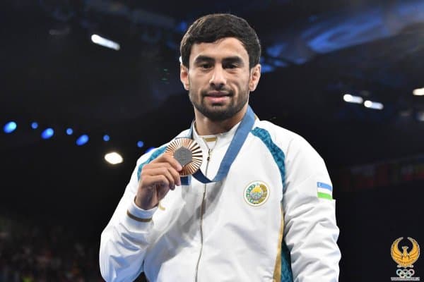 2 та олтин ва 1 та бронза қўлга киритилгач, Ўзбекистон умумжамоа ҳисобида нечанчи ўринга кўтарилди?